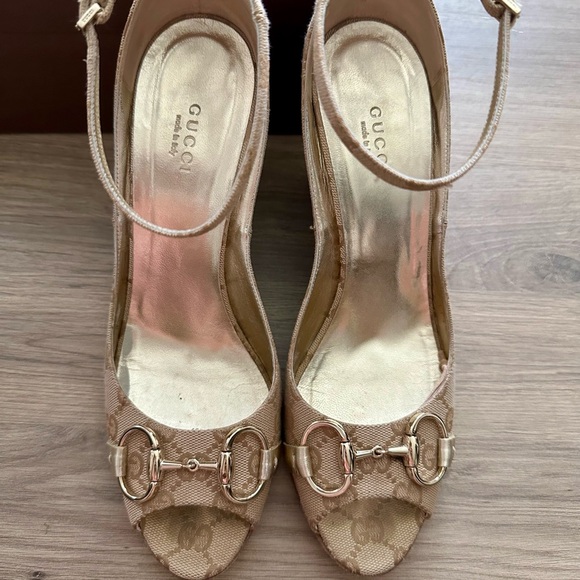 Gucci Women's Tan Peep-Toe Heels - Picture 2 of 7